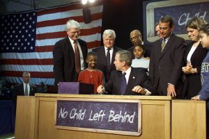 image of President George W. Bush sign No Child Left Behind
